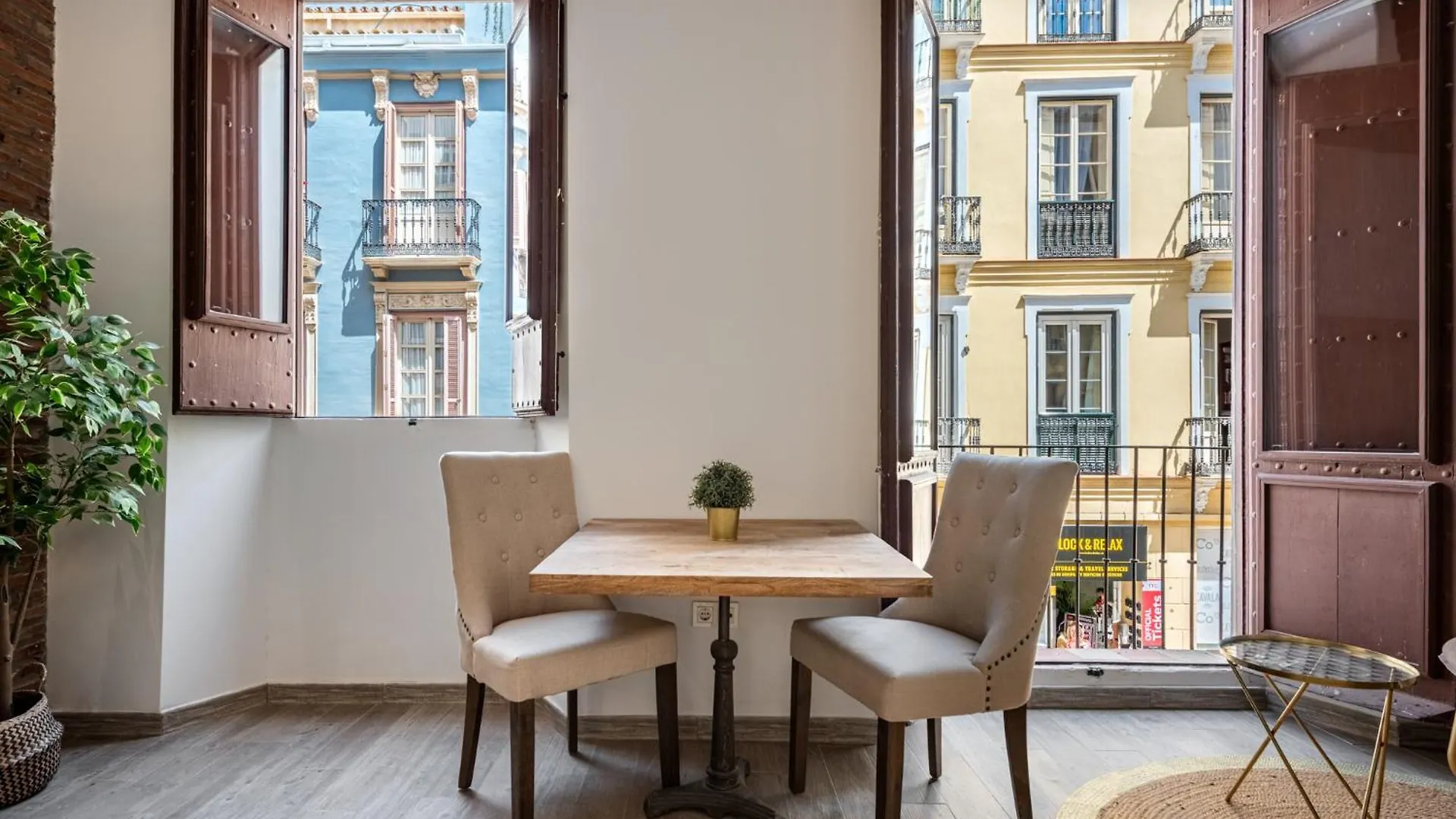 Best Location Centric Apt Μάλαγα