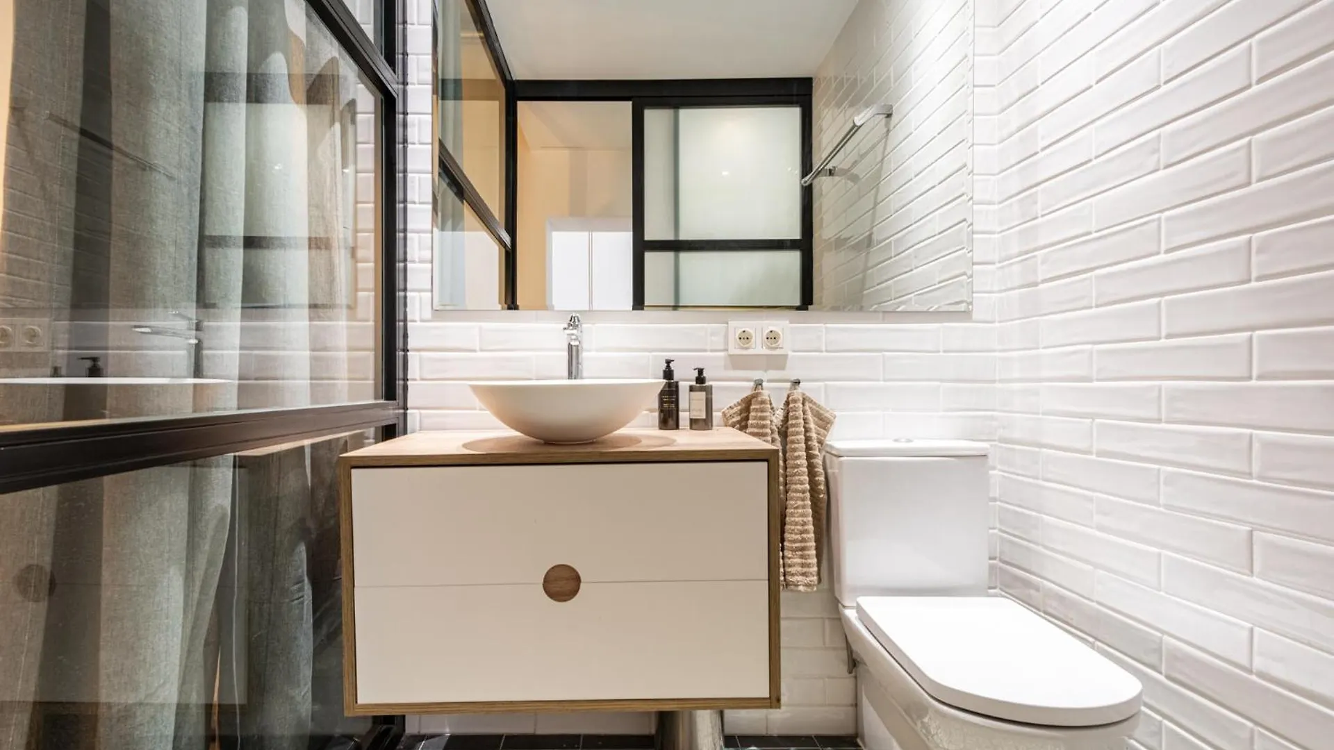 Best Location Centric Apt Μάλαγα